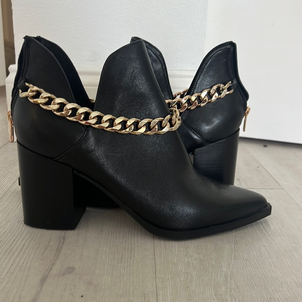 Steve Madden booties